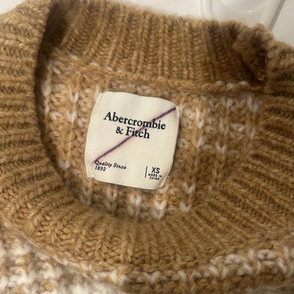 Abercrombie & Fitch Tan and Cream Women's Sweater​​​ - Picture 3 of 3